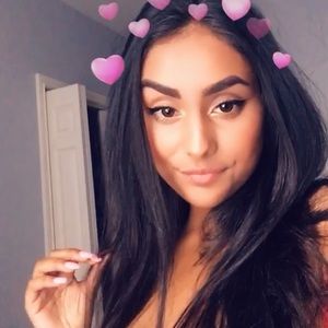 Meet your Posher, Shifali